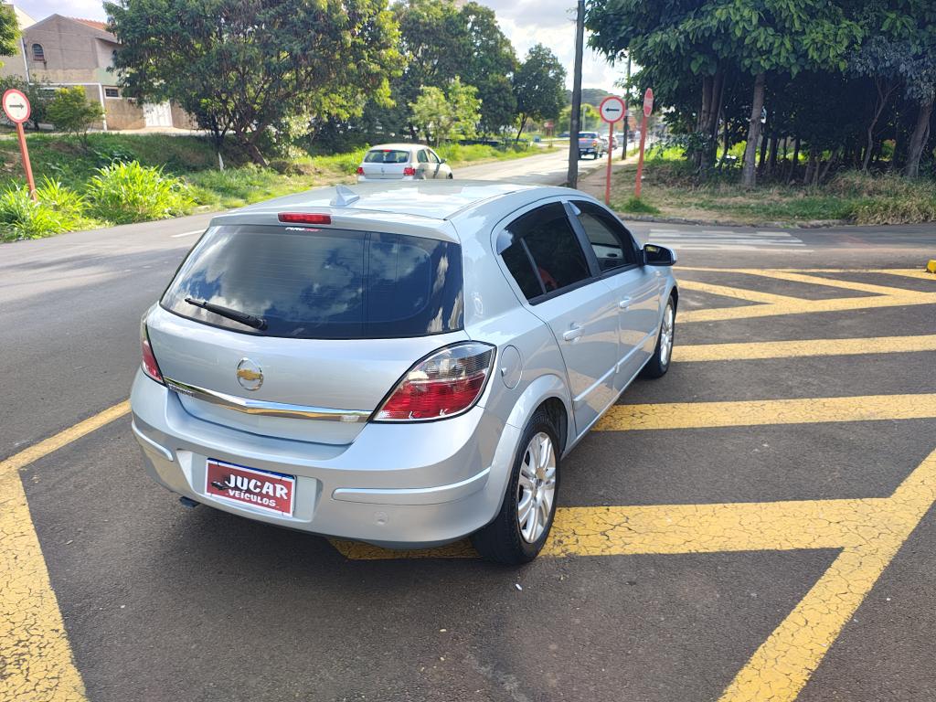 CHEVROLET Vectra Hatch - Foto