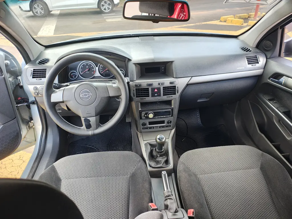 CHEVROLET Vectra Hatch - Foto