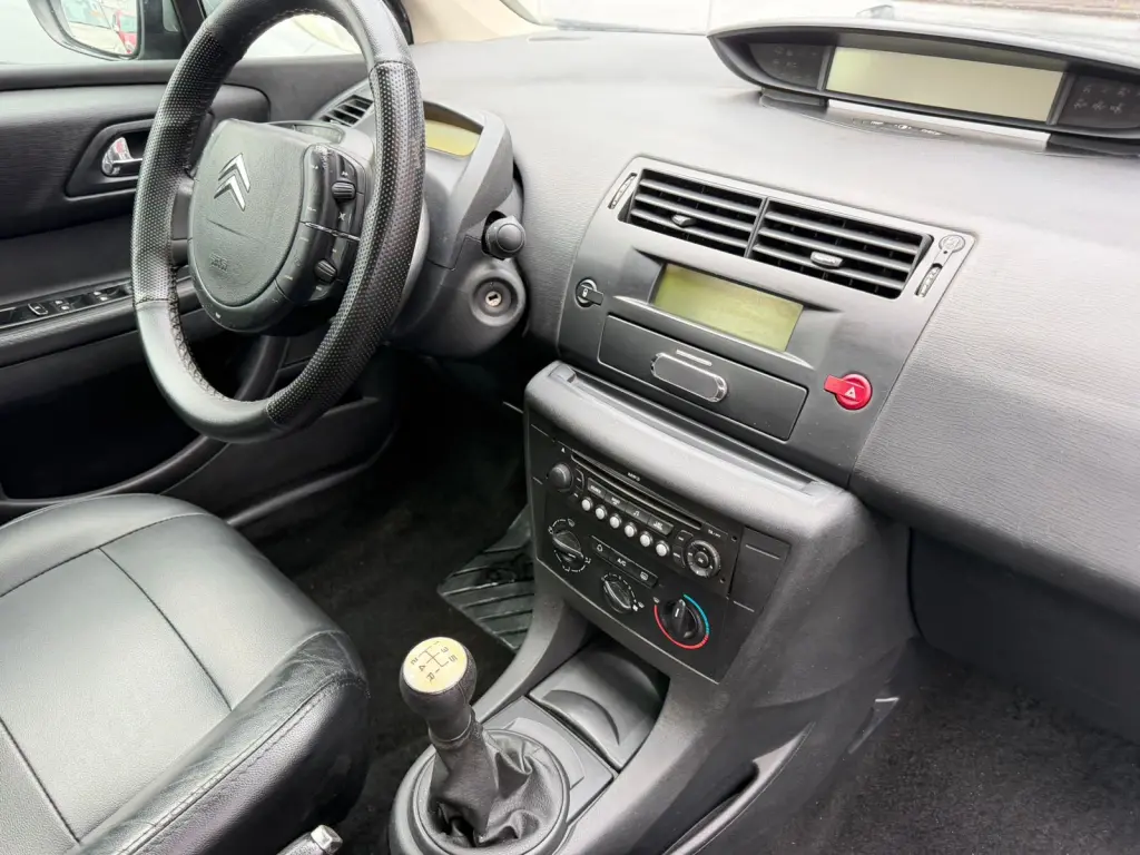 CITROEN C4 Hatch - Foto