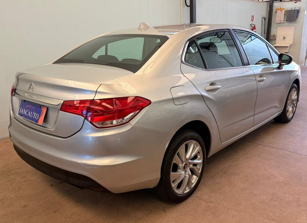 CITROEN C4 Sedan - Foto