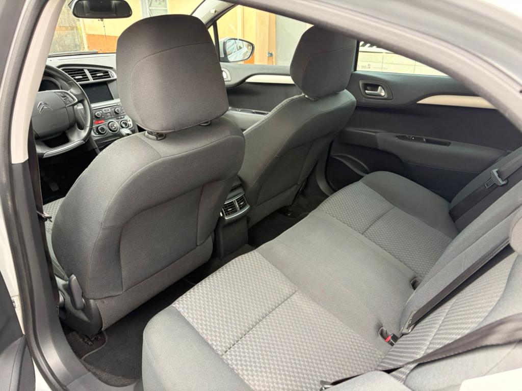 CITROEN C4 Sedan - Foto
