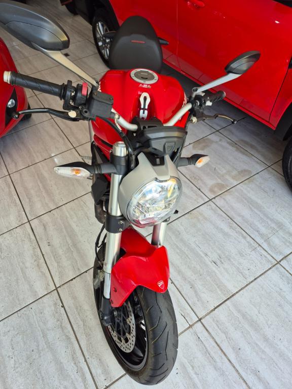 DUCATI Monster 797 - Foto