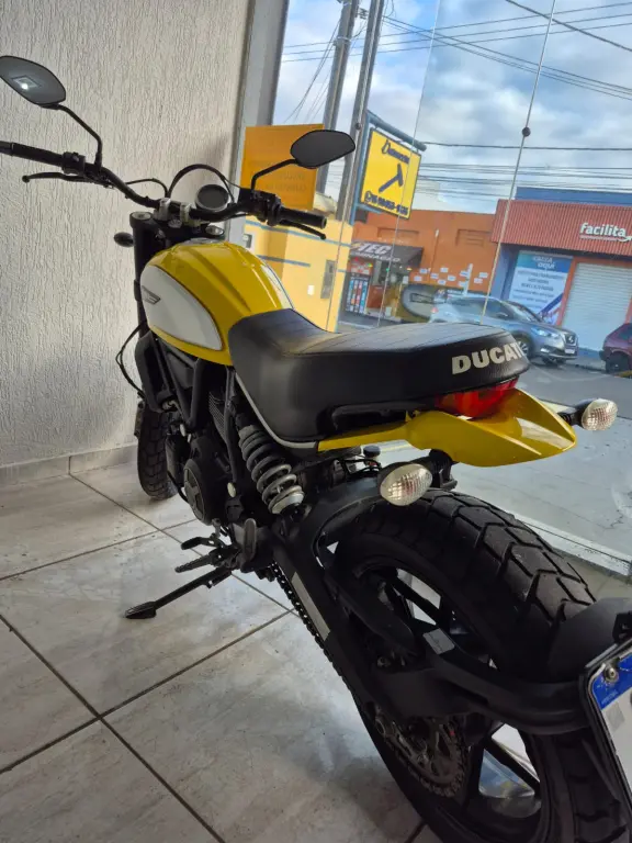 DUCATI Scrambler 800 - Foto