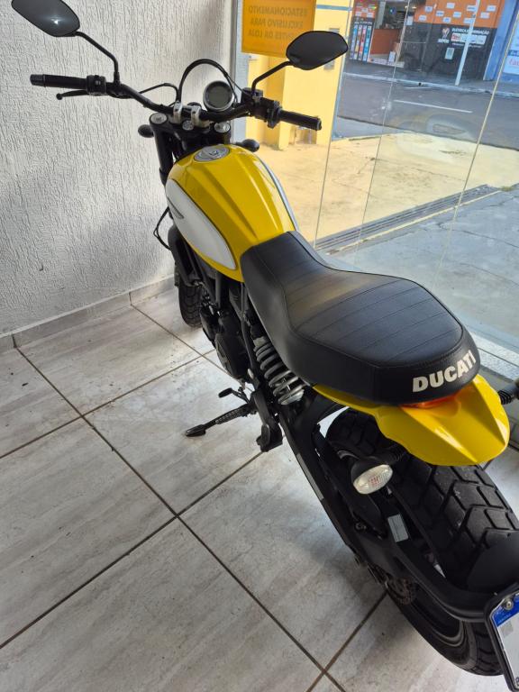 DUCATI Scrambler 800 - Foto