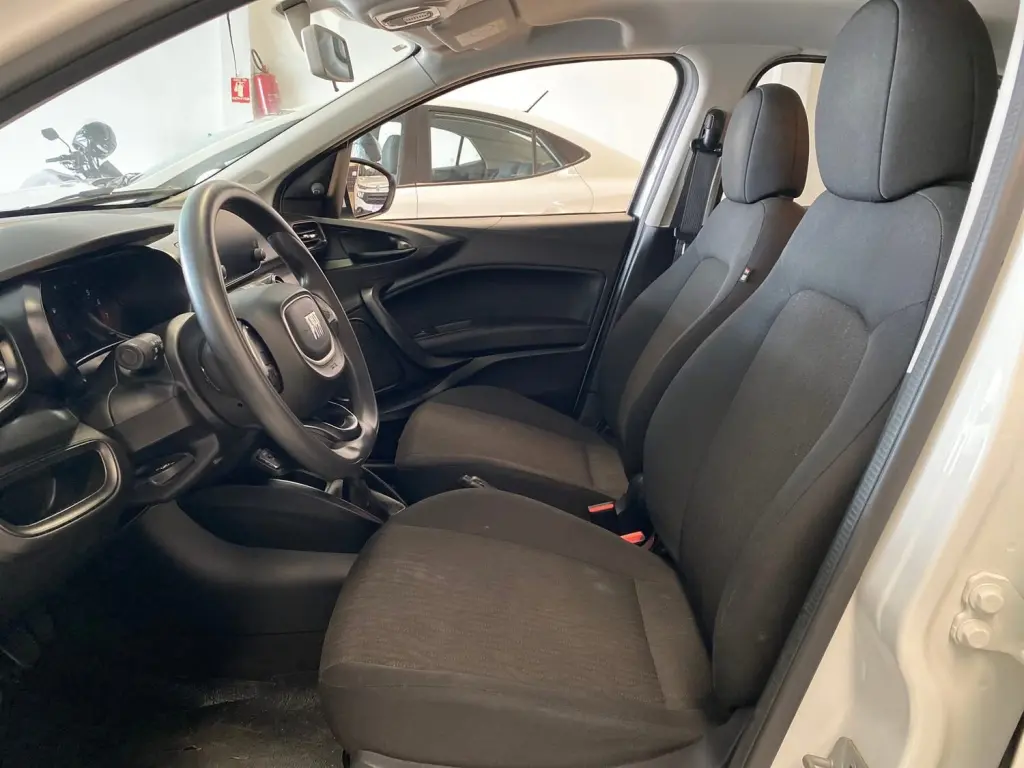 FIAT Cronos - Foto