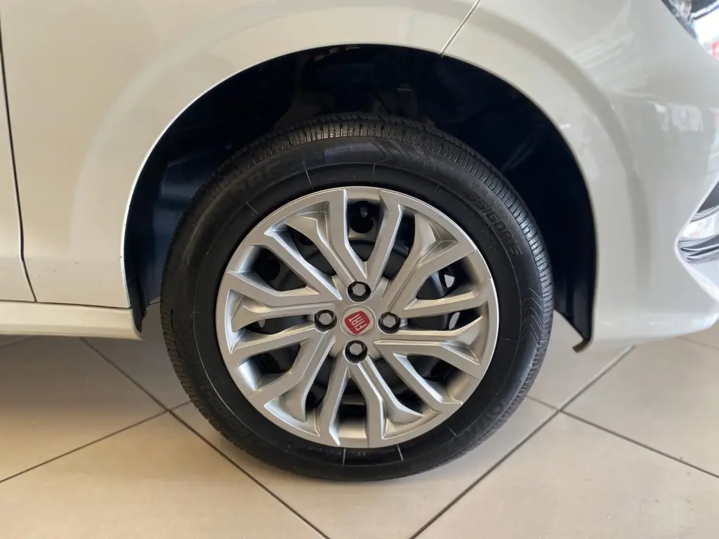 FIAT Cronos - Foto
