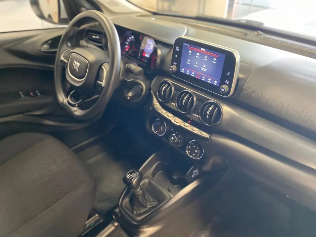 FIAT Cronos - Foto