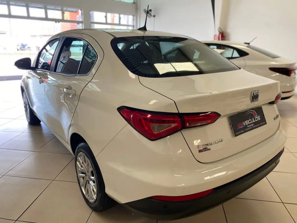 FIAT Cronos - Foto