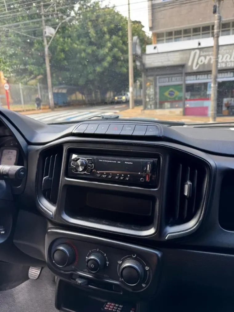 FIAT Fiorino Furgão - Foto
