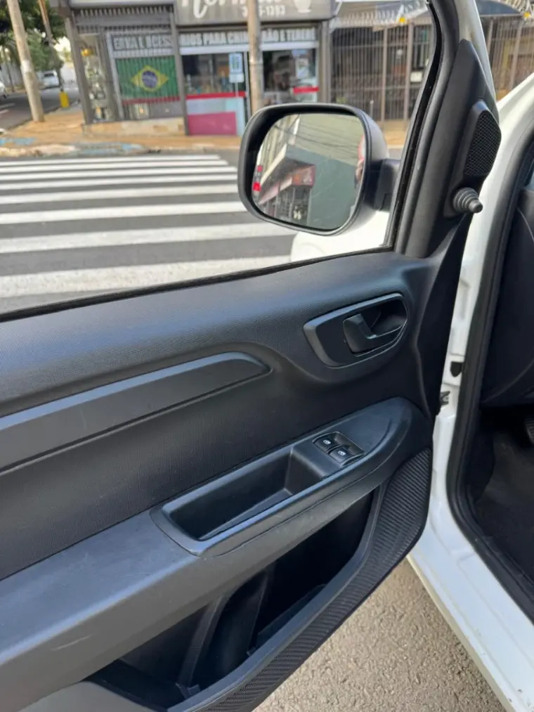 FIAT Fiorino Furgão - Foto