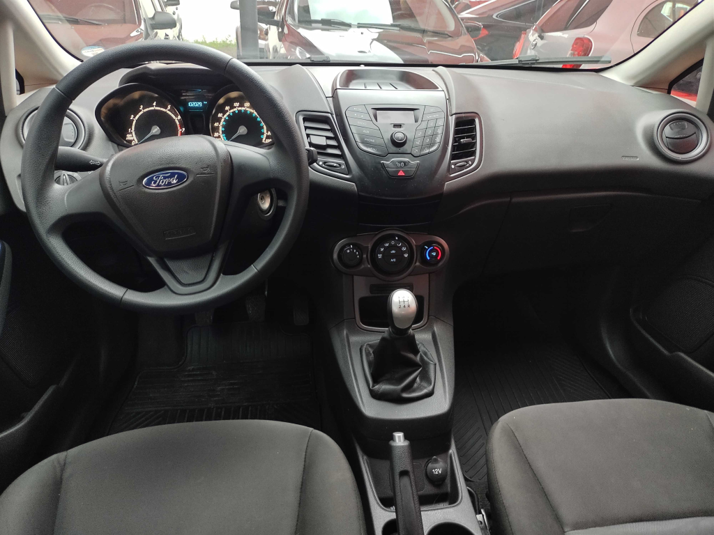 FORD Fiesta Hatch - Foto