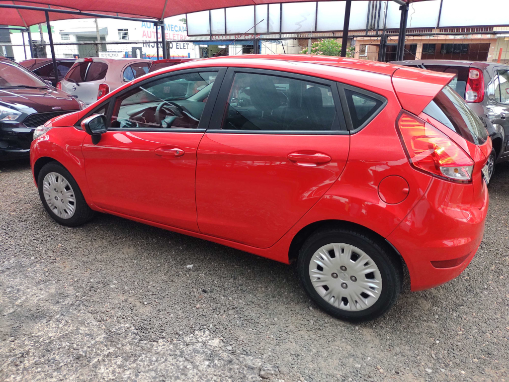 FORD Fiesta Hatch - Foto