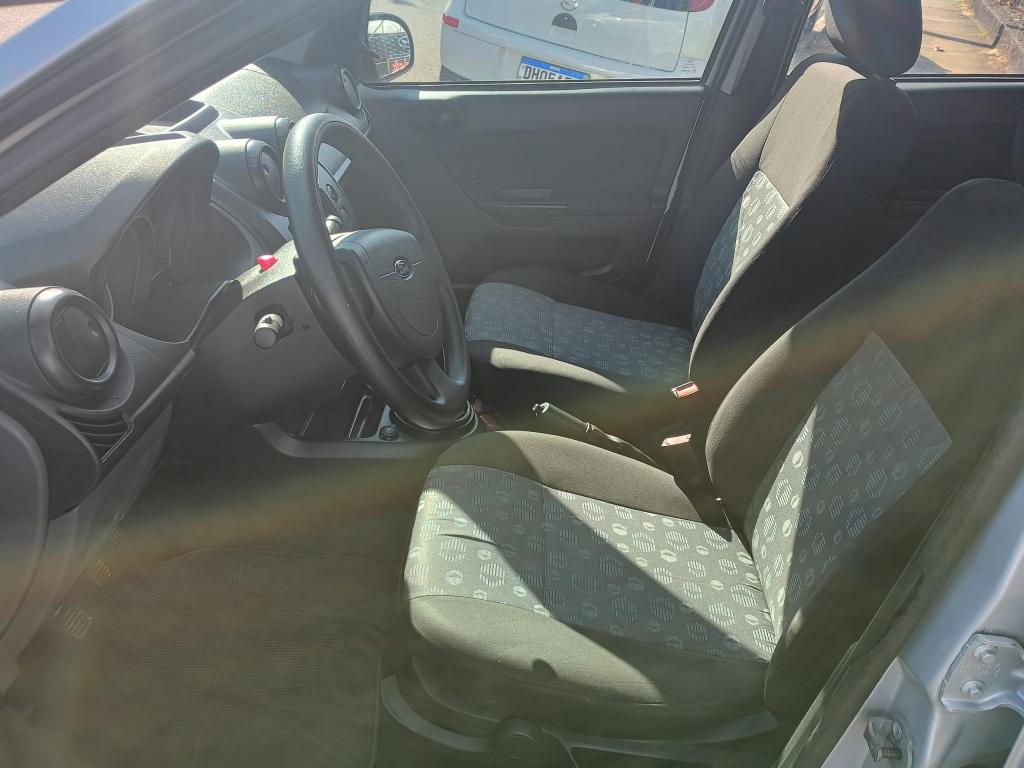 FORD Fiesta Hatch - Foto