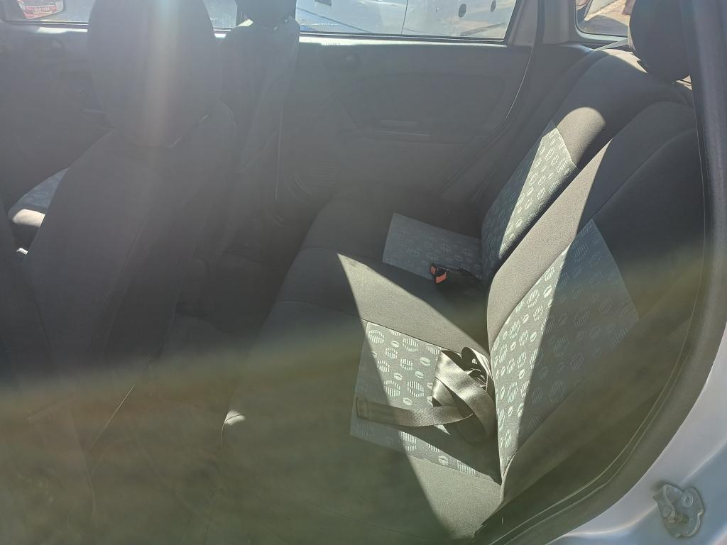FORD Fiesta Hatch - Foto