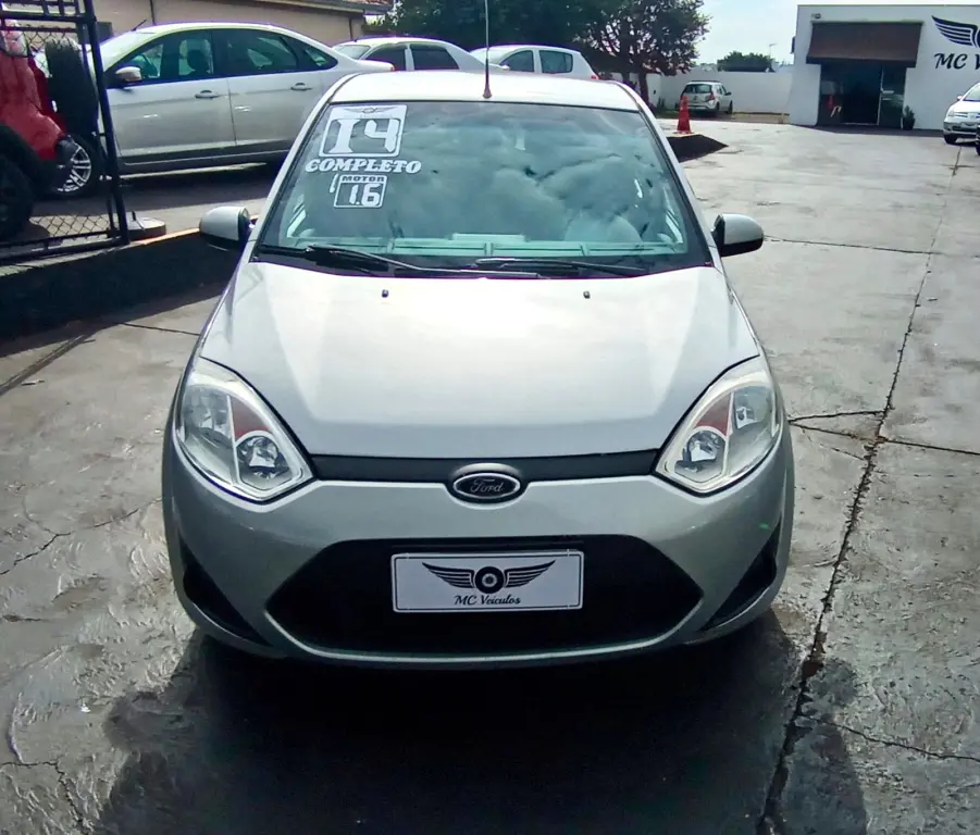 FORD Fiesta Hatch - Foto