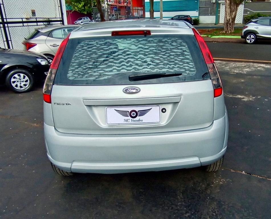 FORD Fiesta Hatch - Foto