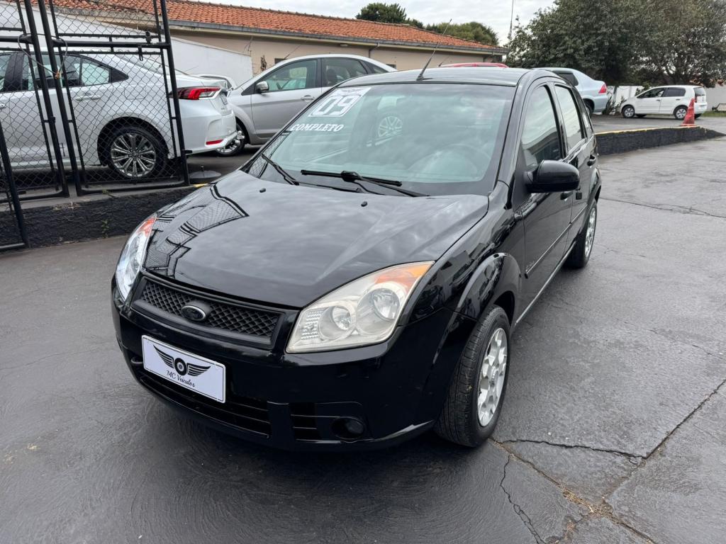 FORD Fiesta Hatch - Foto