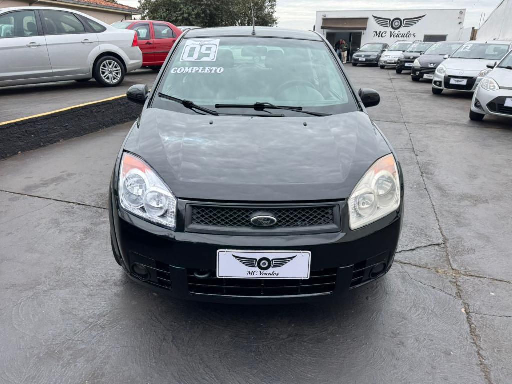 FORD Fiesta Hatch - Foto