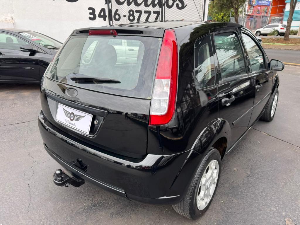 FORD Fiesta Hatch - Foto