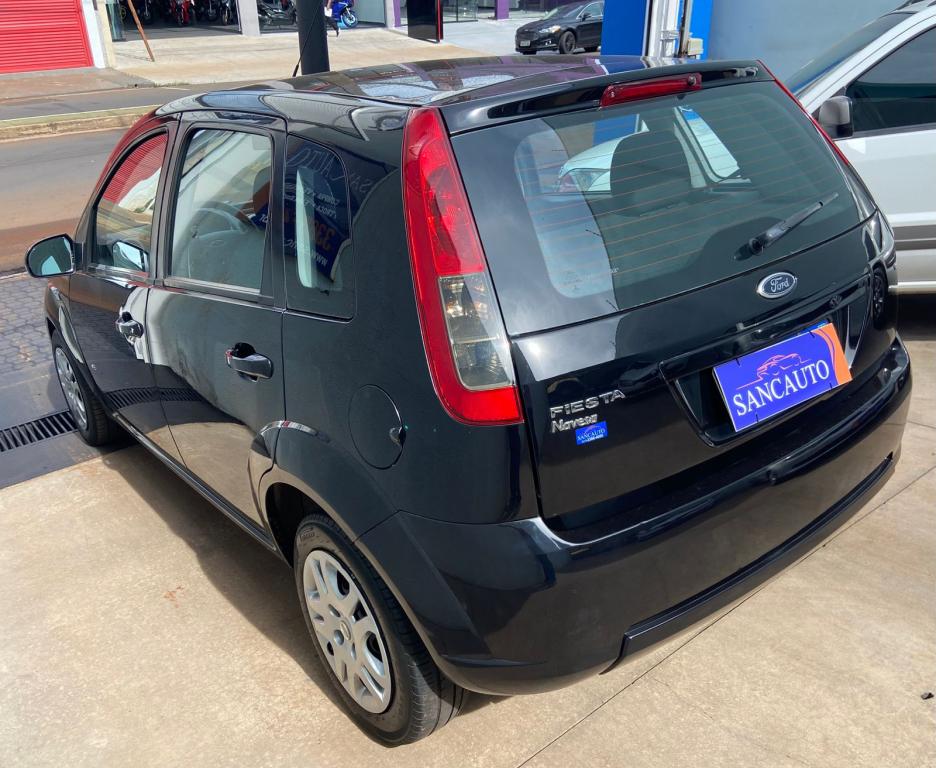 FORD Fiesta Hatch - Foto