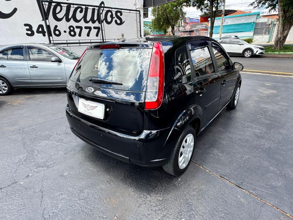 FORD Fiesta Hatch - Foto