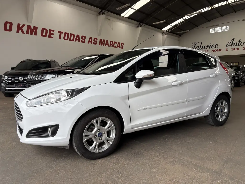 FORD Fiesta Hatch - Foto