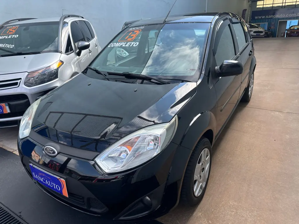 FORD Fiesta Hatch - Foto