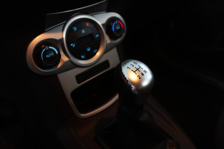 FORD Fiesta Hatch - Foto