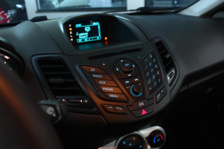 FORD Fiesta Hatch - Foto