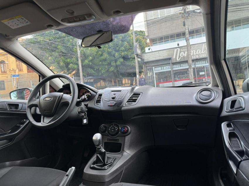 FORD Fiesta Hatch - Foto