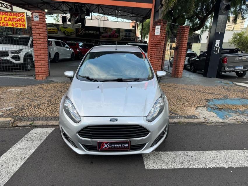 FORD Fiesta Hatch - Foto