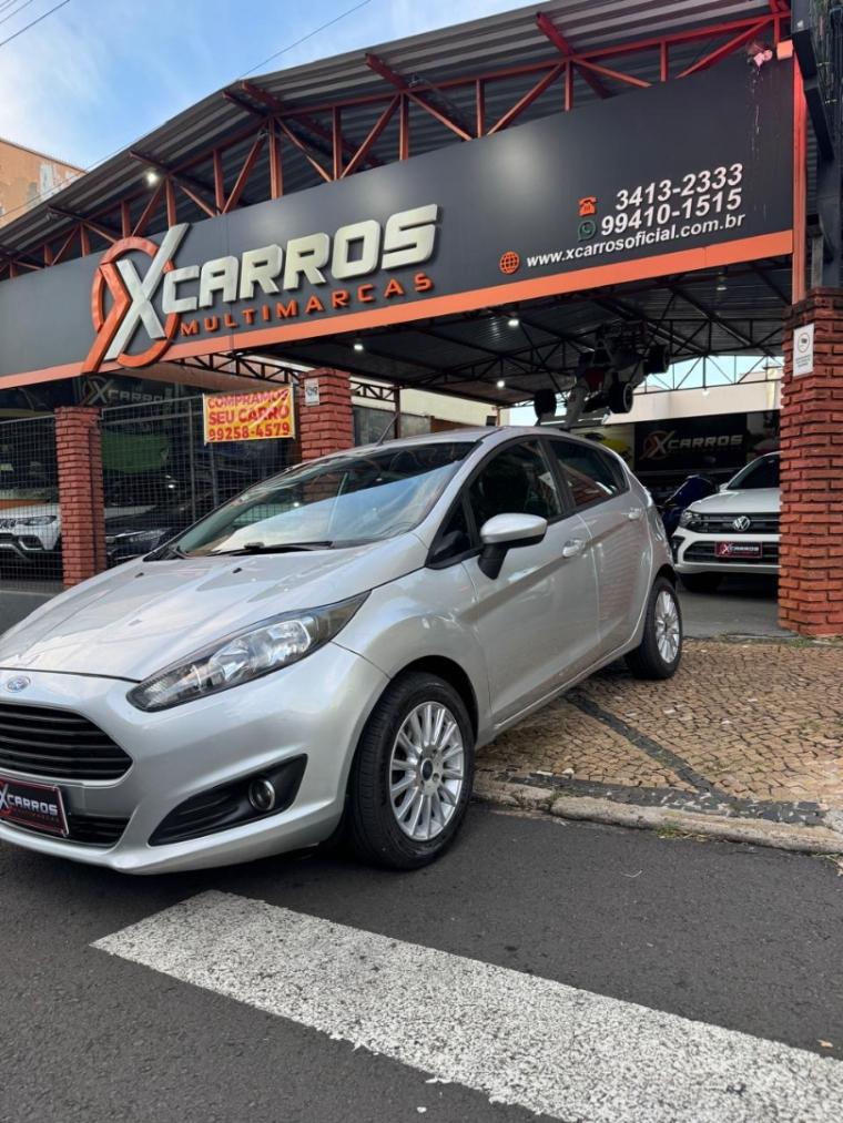 FORD Fiesta Hatch - Foto