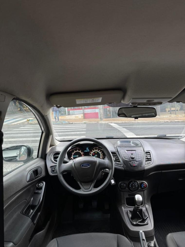 FORD Fiesta Hatch - Foto