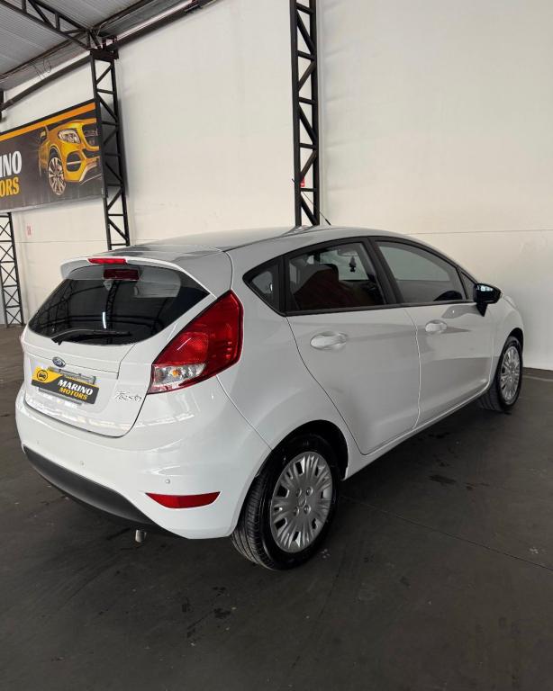 FORD Fiesta Hatch - Foto