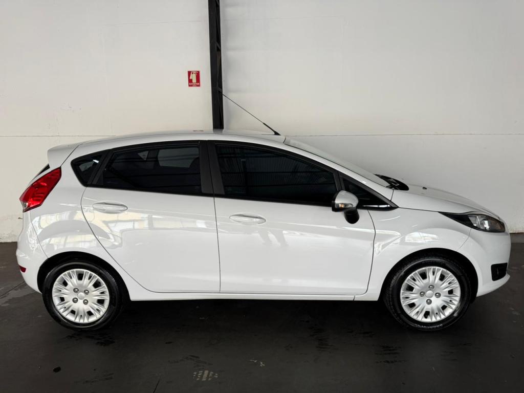 FORD Fiesta Hatch - Foto