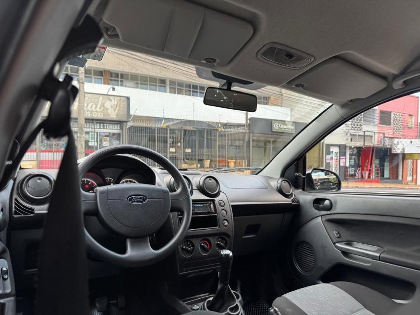 FORD Fiesta Hatch - Foto