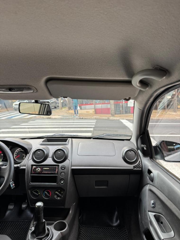FORD Fiesta Hatch - Foto