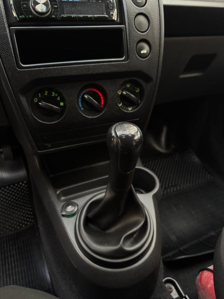 FORD Fiesta Hatch - Foto