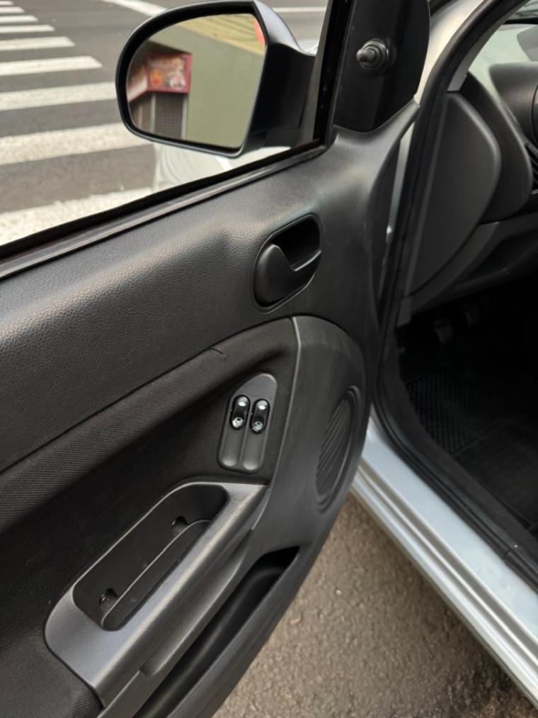 FORD Fiesta Hatch - Foto