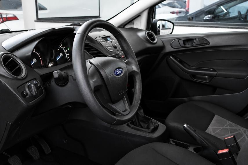 FORD Fiesta Hatch - Foto