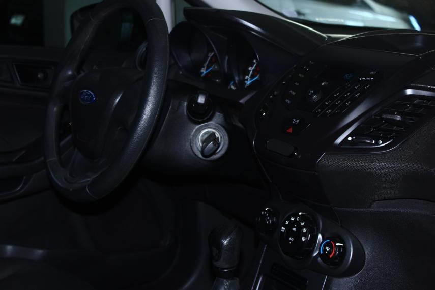 FORD Fiesta Hatch - Foto