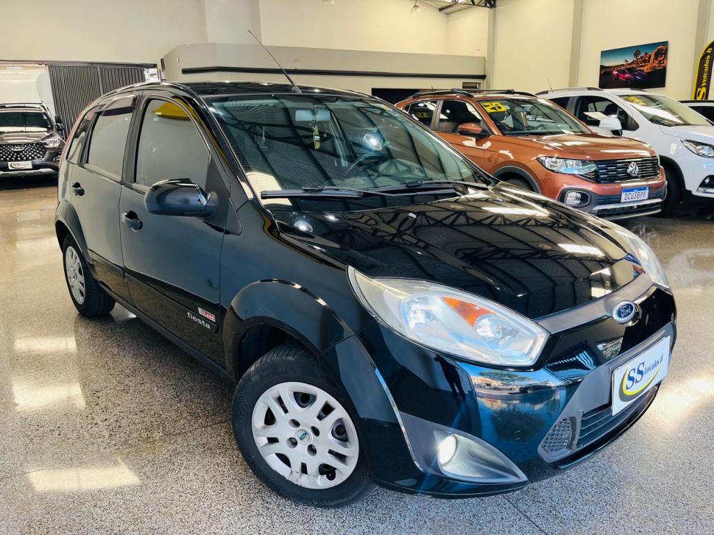 FORD Fiesta Hatch - Foto