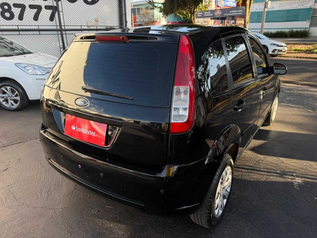 FORD Fiesta Hatch - Foto