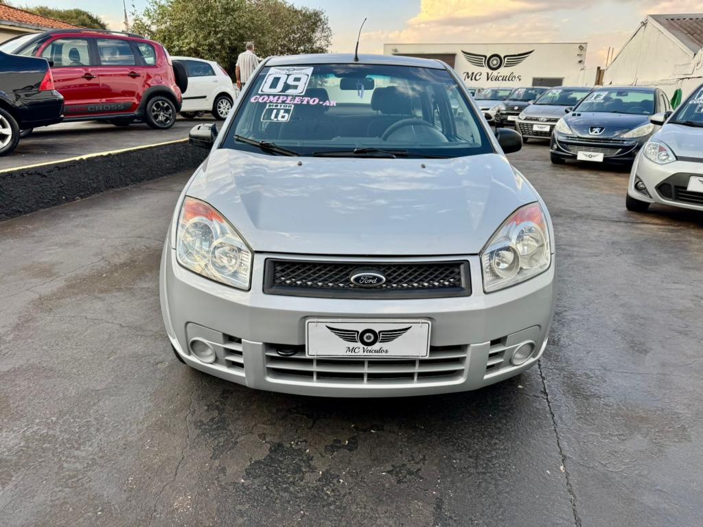 FORD Fiesta Sedan - Foto