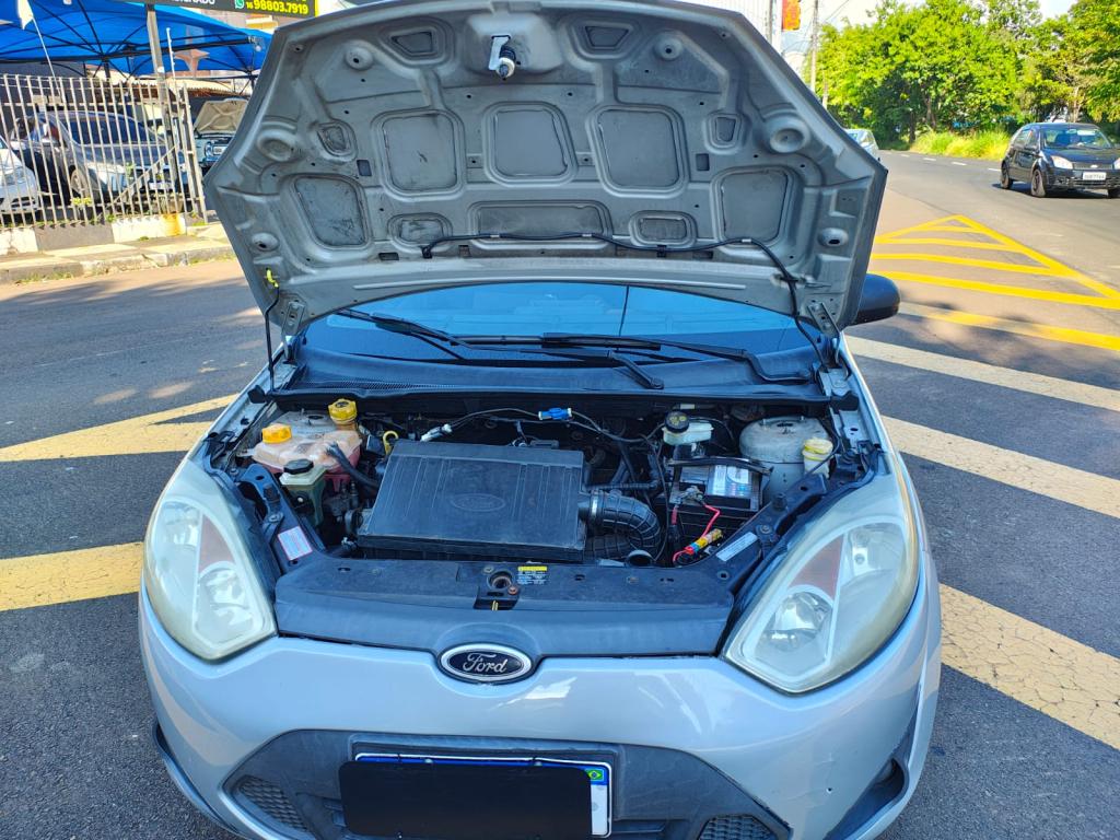 FORD Fiesta Sedan - Foto