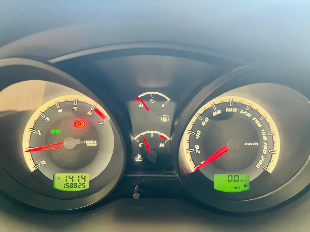 FORD Fiesta Sedan - Foto