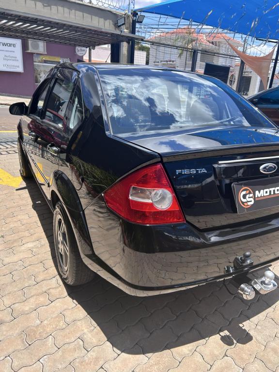 FORD Fiesta Sedan - Foto