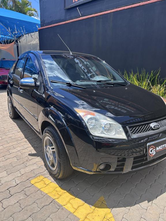 FORD Fiesta Sedan - Foto