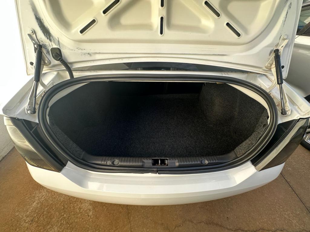 FORD Fiesta Sedan - Foto