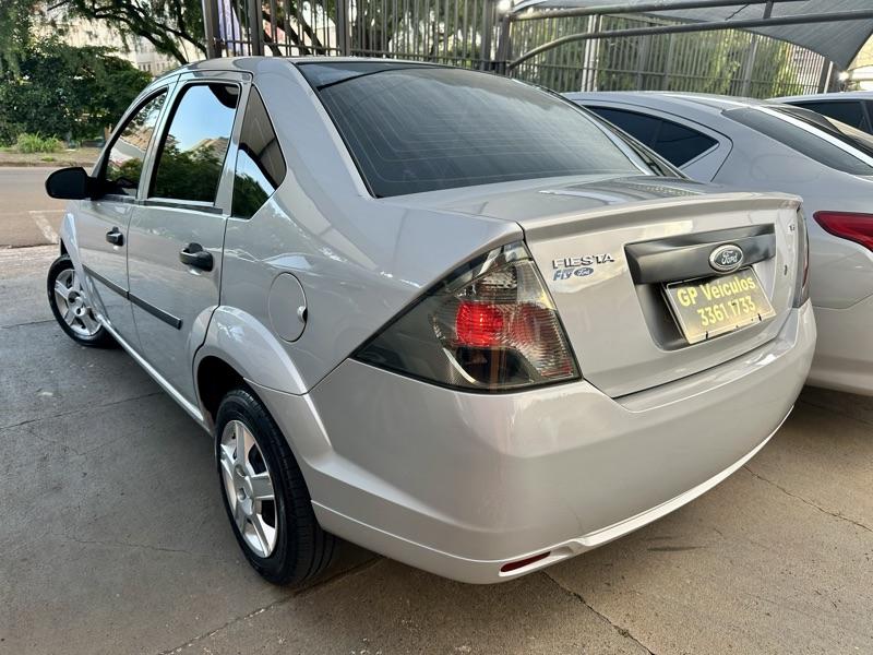 FORD Fiesta Sedan - Foto